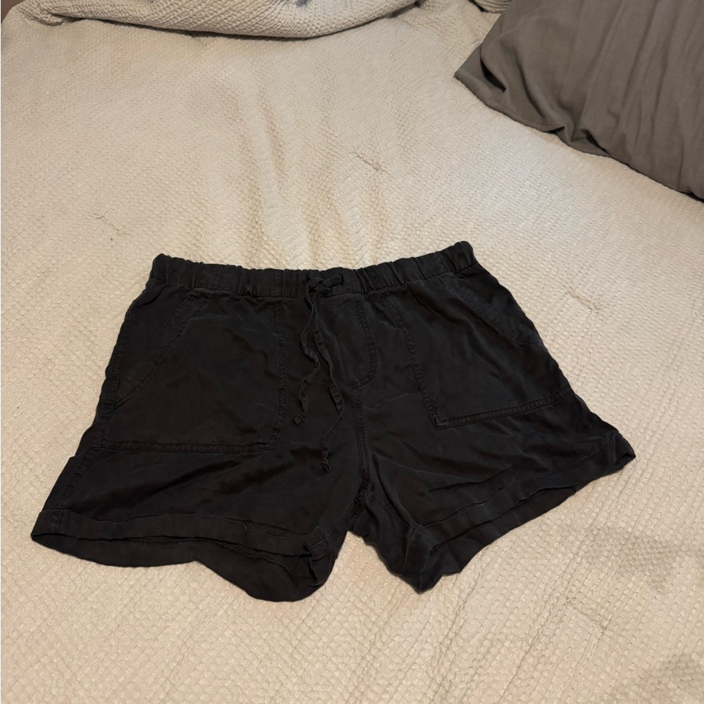GAP Black Cargo Shorts Classic Style